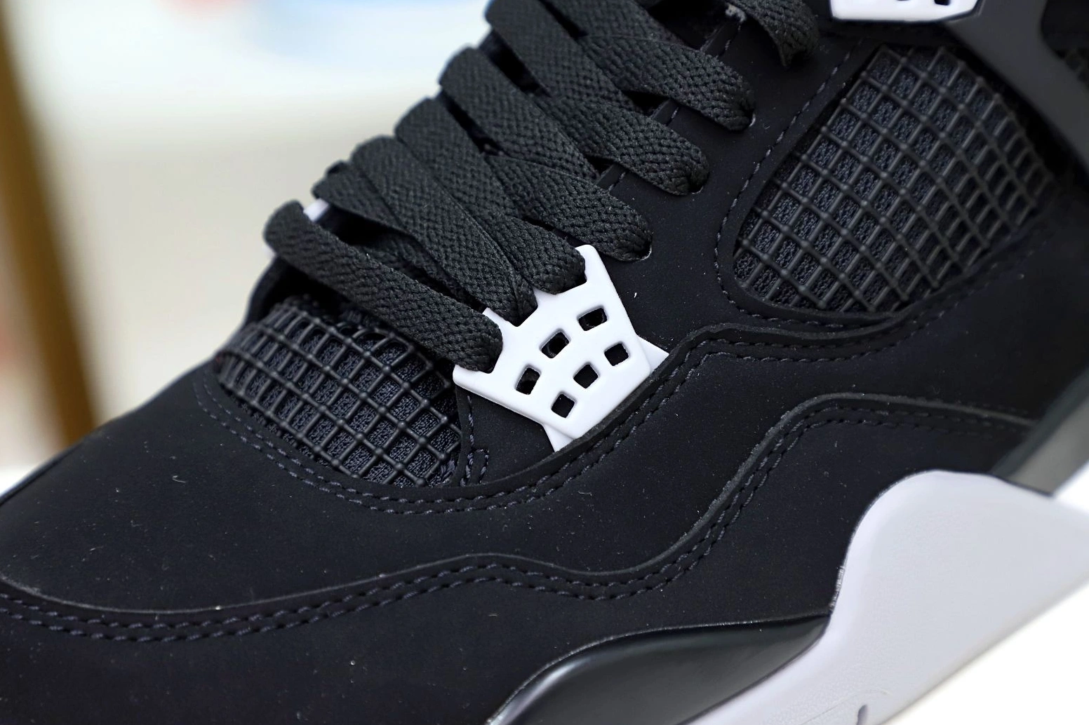 'BRED' 4 JORDAN RETRO OG 2019 AIR 0728